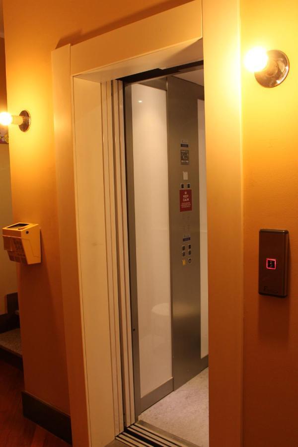 La Gare B&B Fiera Magenta Kültér fotó