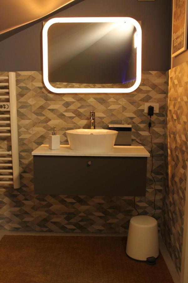 La Gare B&B Fiera Magenta Kültér fotó
